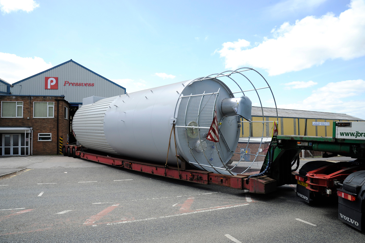 bespoke pressure vessels and steel fabrication