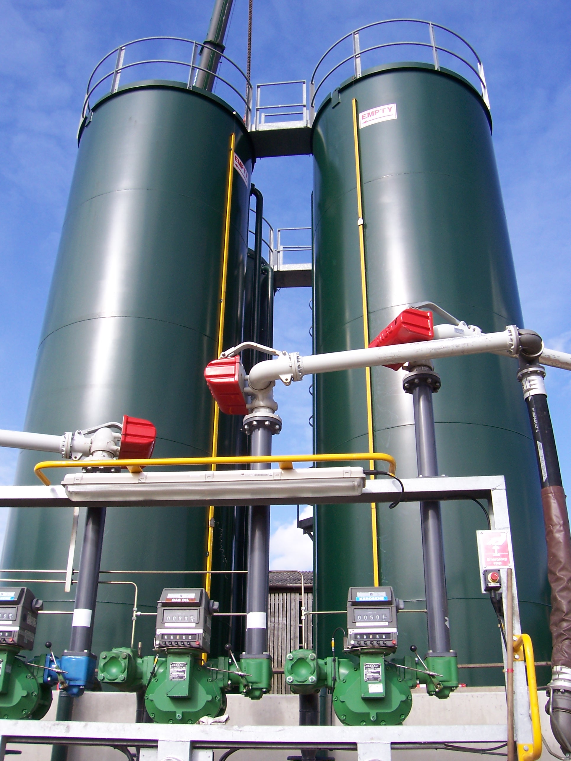 metal storage tanks