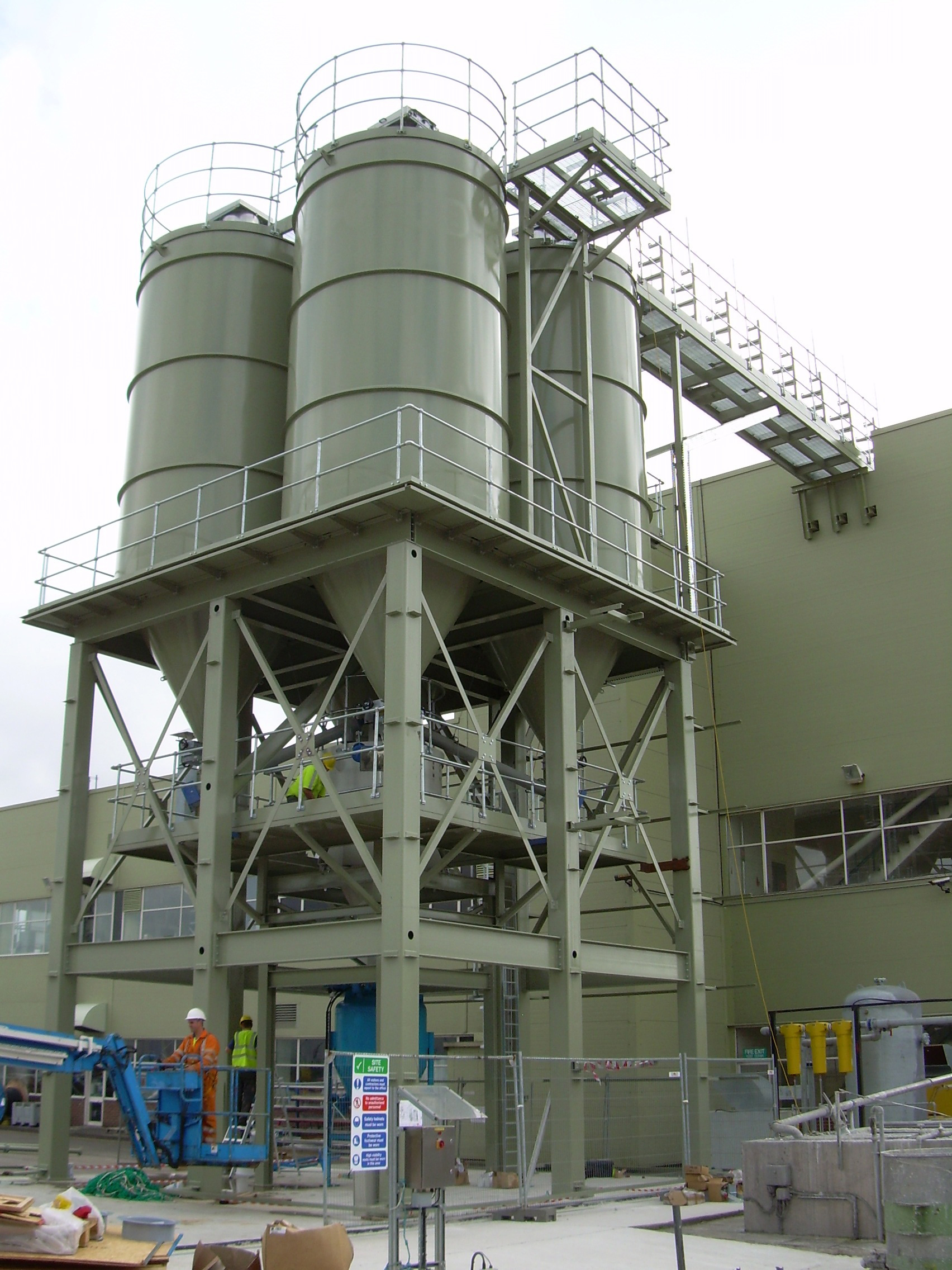 vertical silo